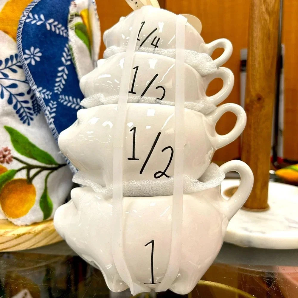 Rae Dunn Pig Measuring Cups